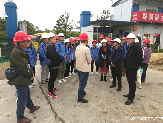 土木工程系组织师生赴中铁十七局毕节幼专二期建设项目施工现场参观学习