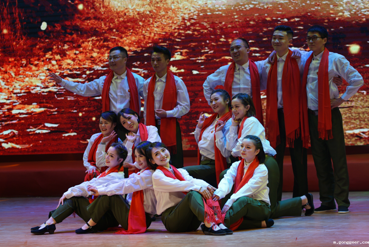 新利体育平台官网首页入口迎新晚会