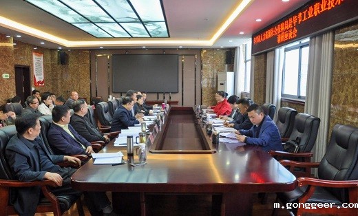 精准发力 共话发展