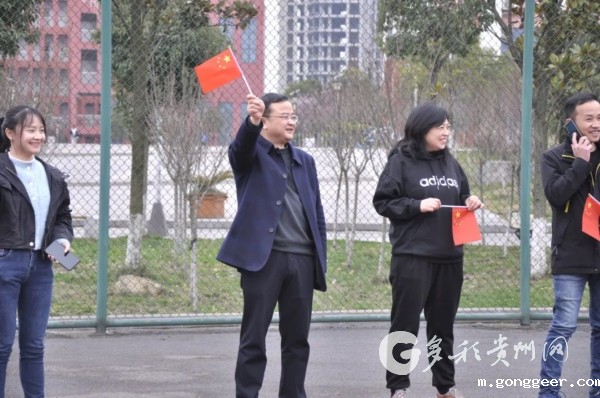 燃烧我的卡路里——新利体育平台官网首页入口开展“巾帼心向党 奋斗新征程”暨首届师生环校跑比赛