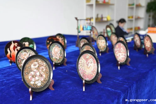 竞赛进行时|我院开展黔西北民族民间工艺技艺体验活动,技能大赛与文化传承同行